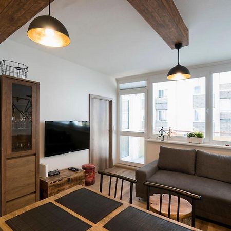 Stylish Centrally Located 1Br Apartment With Parking Bratislava Exterior foto