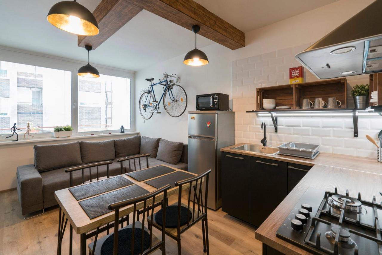 Stylish Centrally Located 1Br Apartment With Parking Bratislava Exterior foto