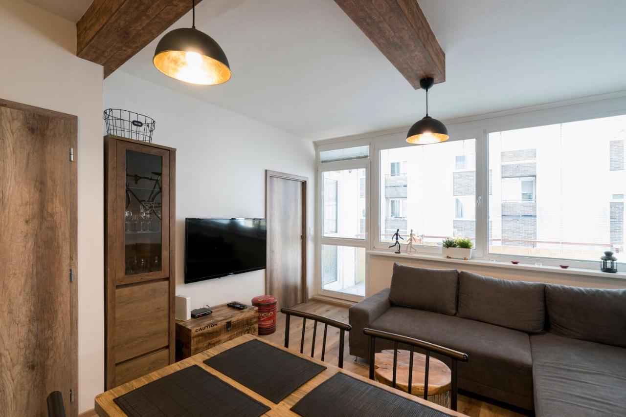 Stylish Centrally Located 1Br Apartment With Parking Bratislava Exterior foto