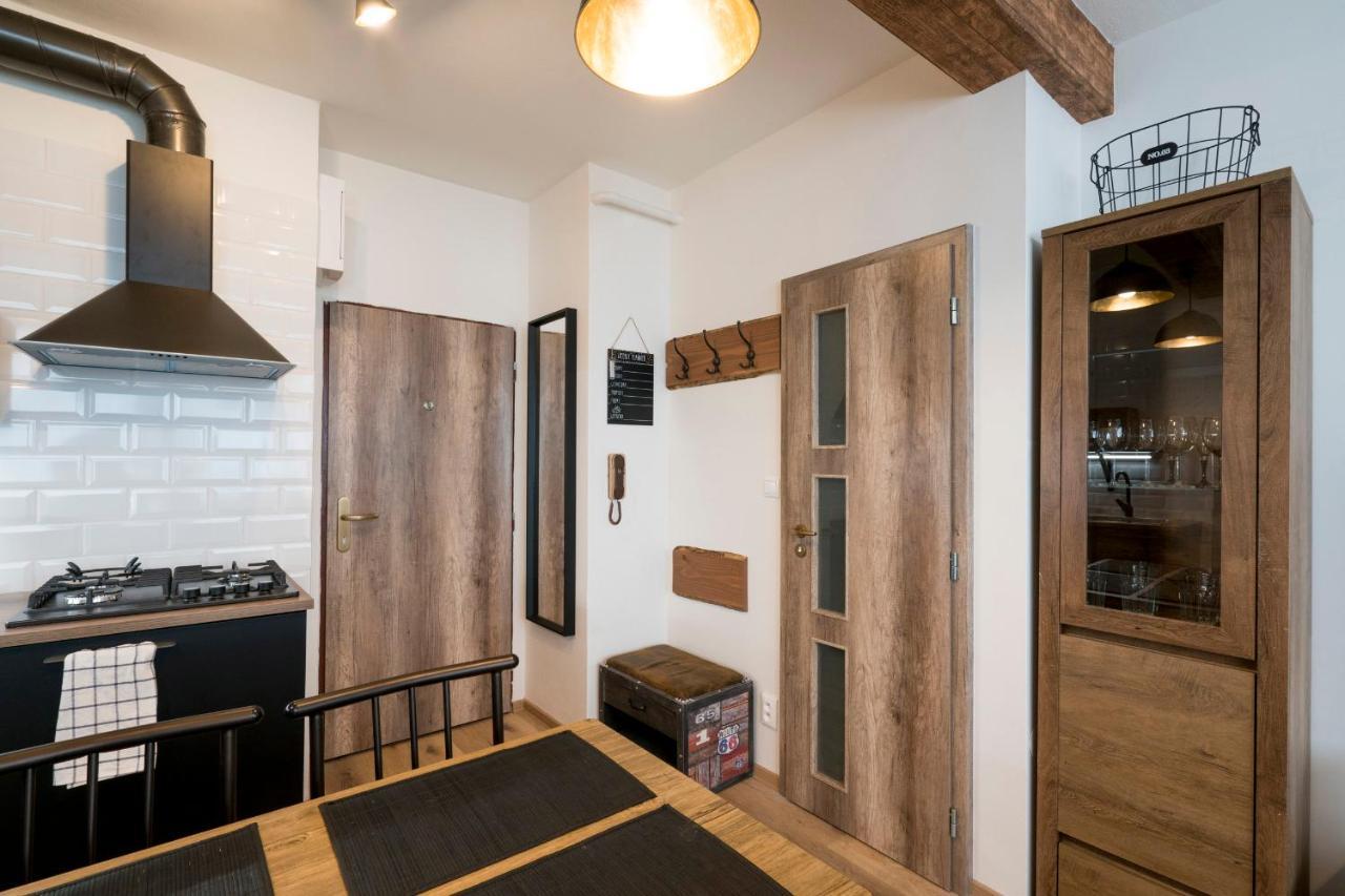 Stylish Centrally Located 1Br Apartment With Parking Bratislava Exterior foto